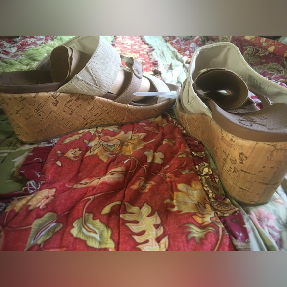 Skechers Luxe Foam Cork & Khaki Wedge Heels Slides Size 6 - Picture 11 of 12